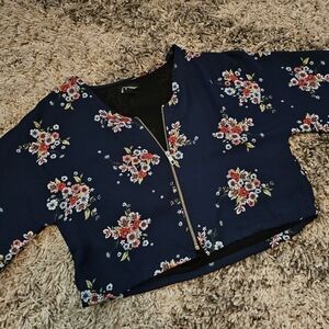 Women's Medium Art Class Floral Top with Zipper